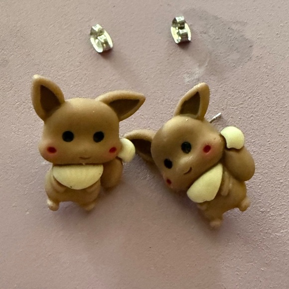 Pokemon Accessories - Pokemon Eavee Earnings